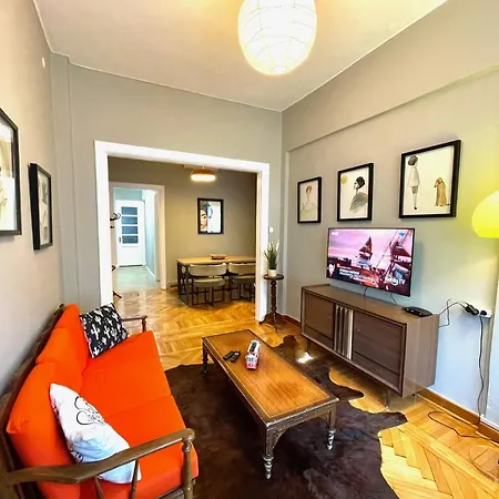 Appartement Vip Luxury House 50 Mt To Airport Transfer Istanboel