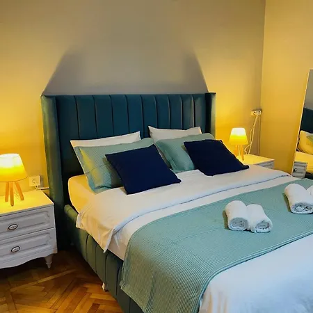 Vip Luxury House 50 Mt To Airport Transfer Appartement *