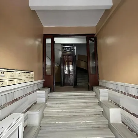 Apartment Vip Luxury House 50 Mt To Airport Transfer *